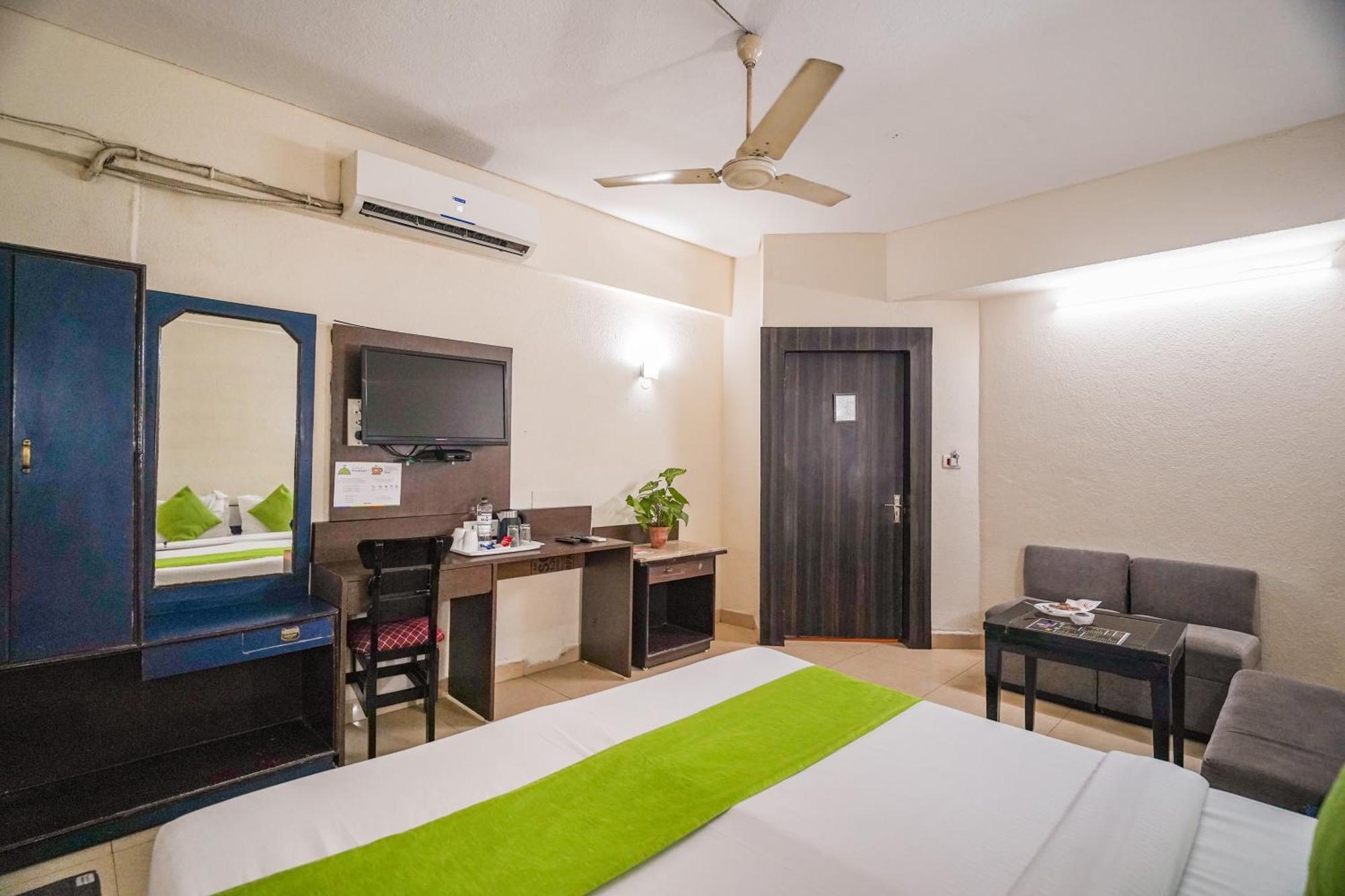 Hotel The Shagun Bhopal Bagian luar foto