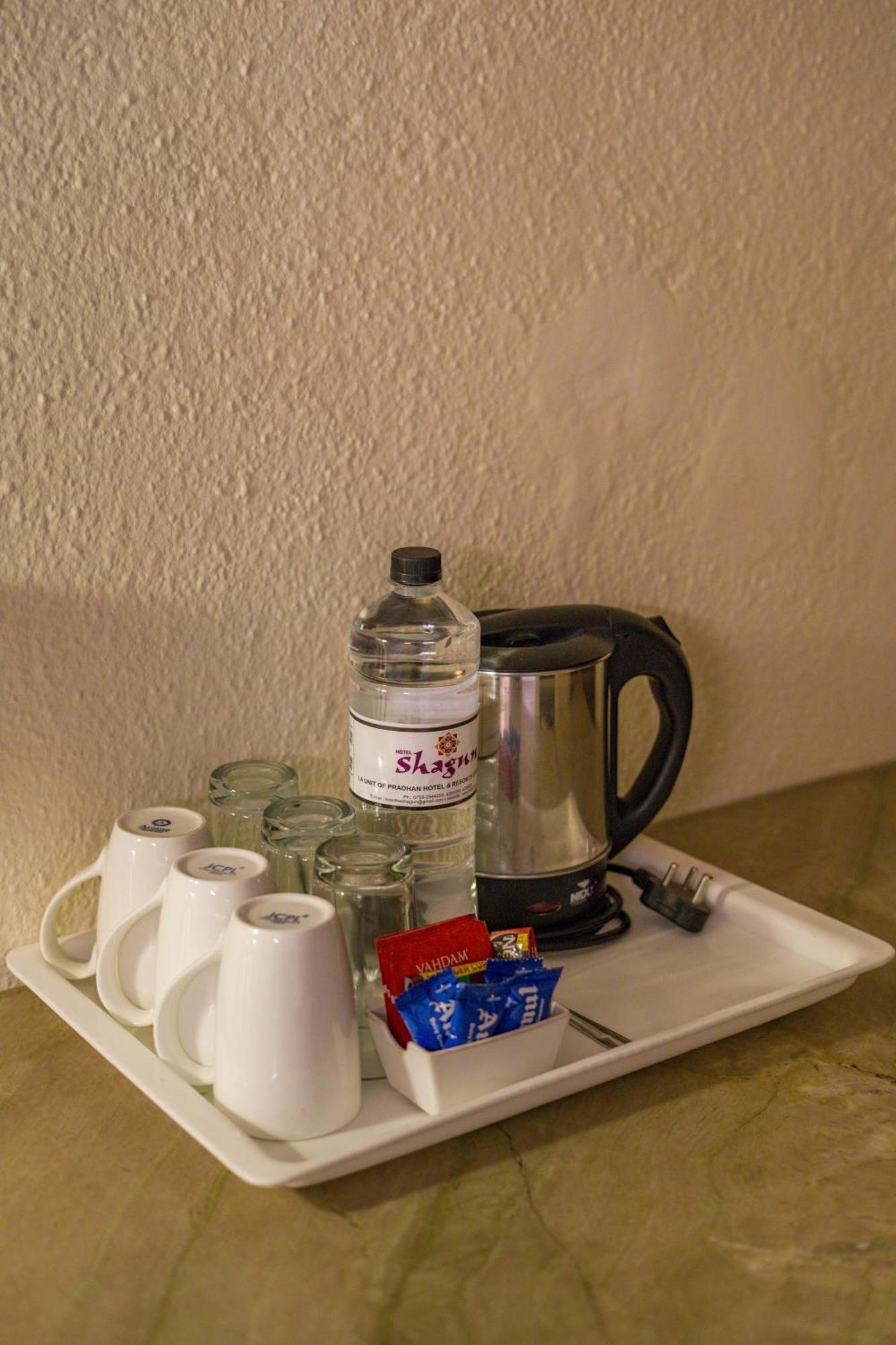 Hotel The Shagun Bhopal Bagian luar foto
