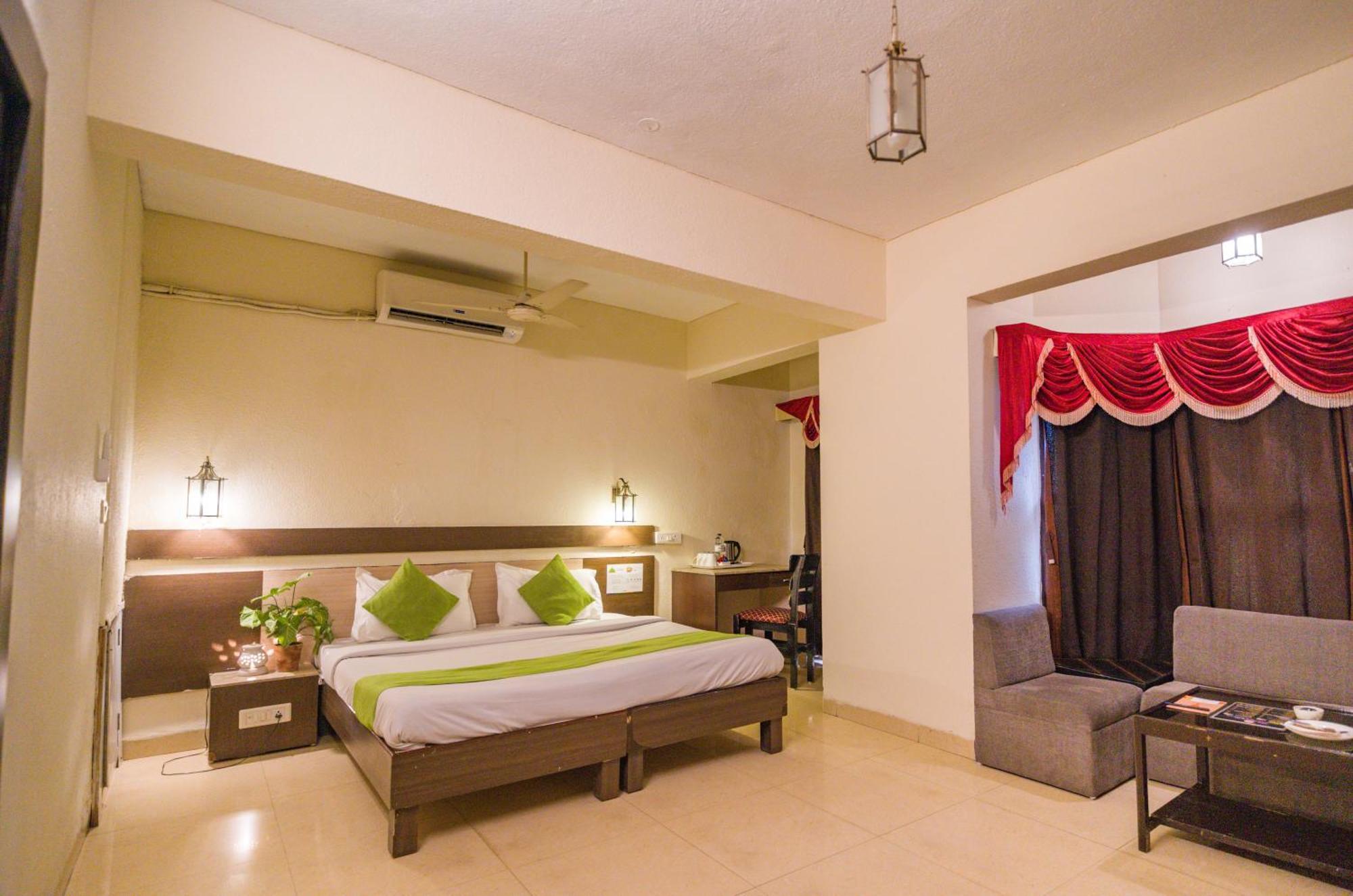 Hotel The Shagun Bhopal Bagian luar foto