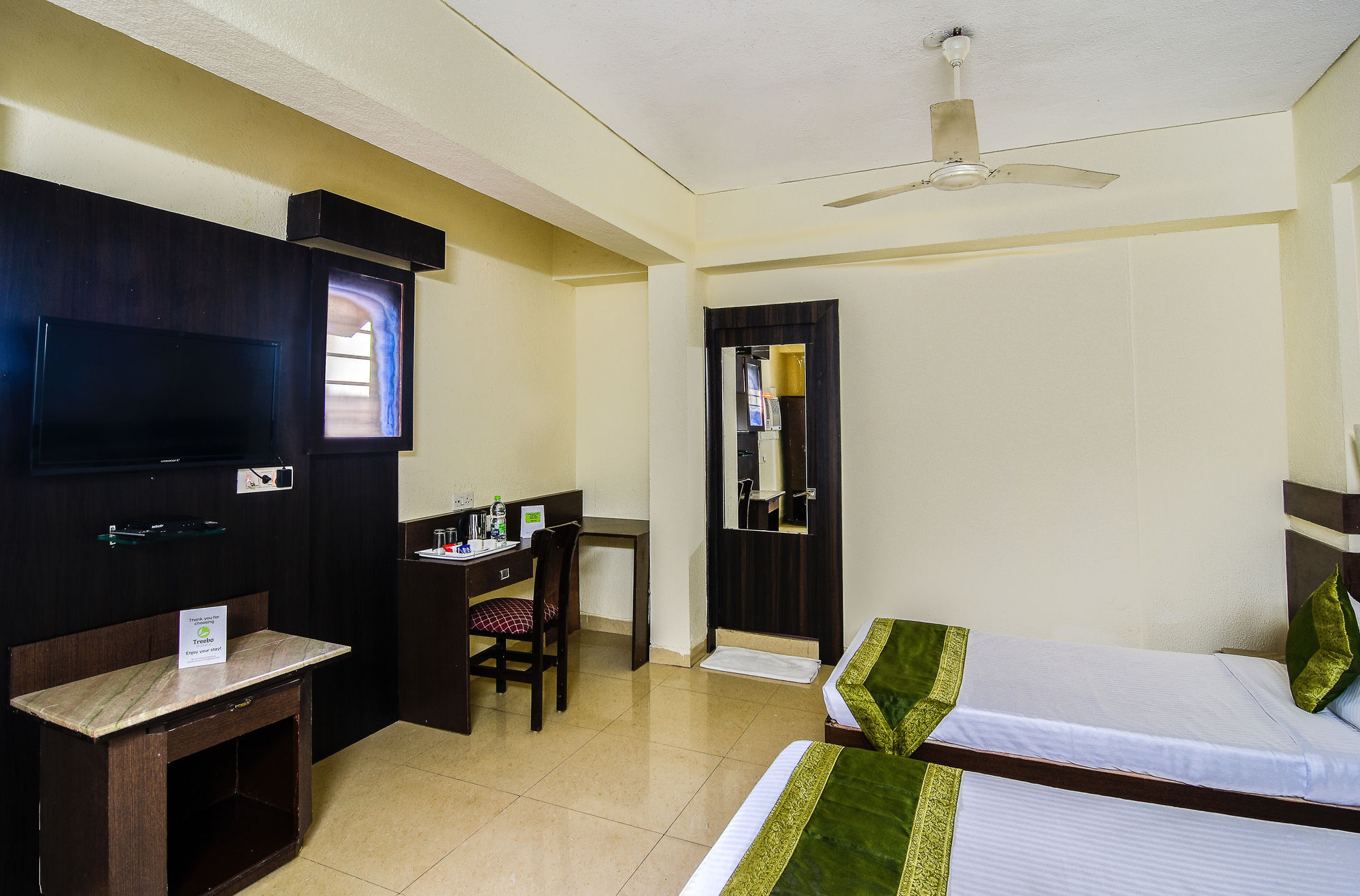 Hotel The Shagun Bhopal Bagian luar foto