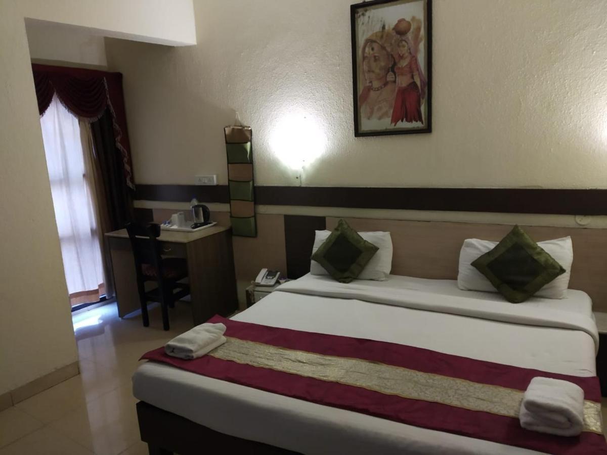 Hotel The Shagun Bhopal Bagian luar foto